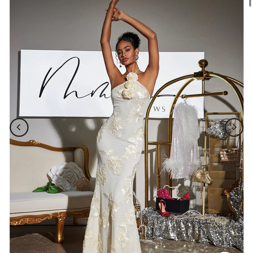 Elegant Floral Strapless Dress